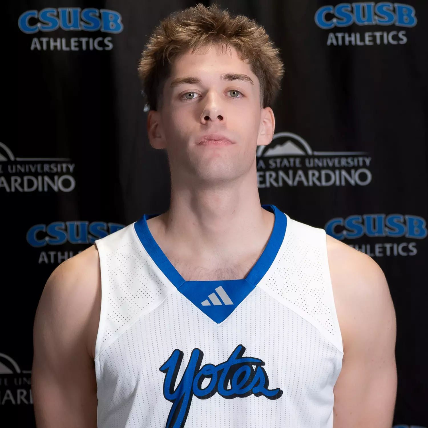 Aurora Elder and Amon-Ra St. Brown