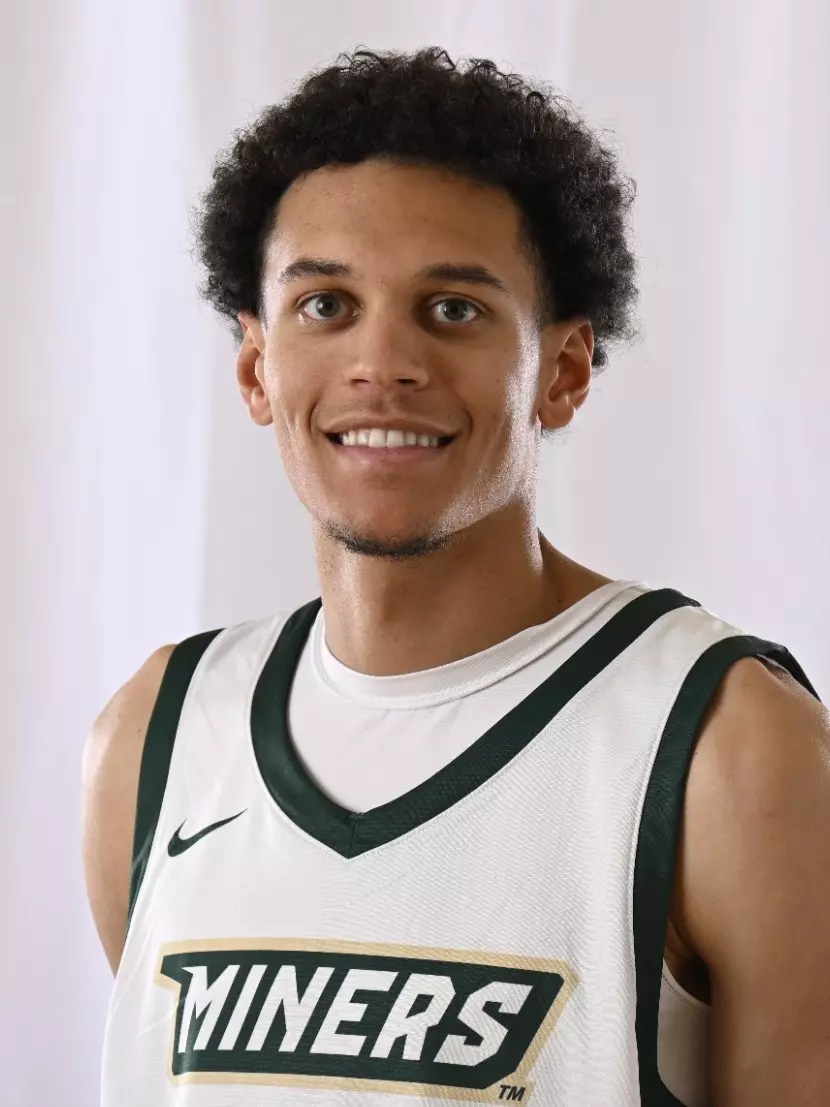 Kayden Wells and Lauren Hillesheim