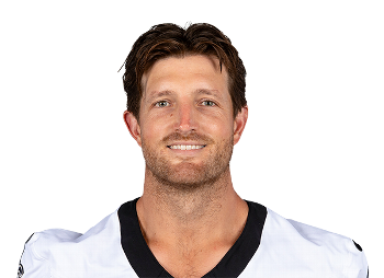 Charles Omenihu and Tyrese Maxey - 