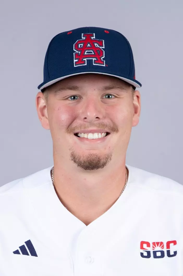 Bailey Robinson and Joshua Wilburn