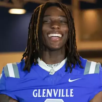 Zavione Wood and Elijah Davis - 