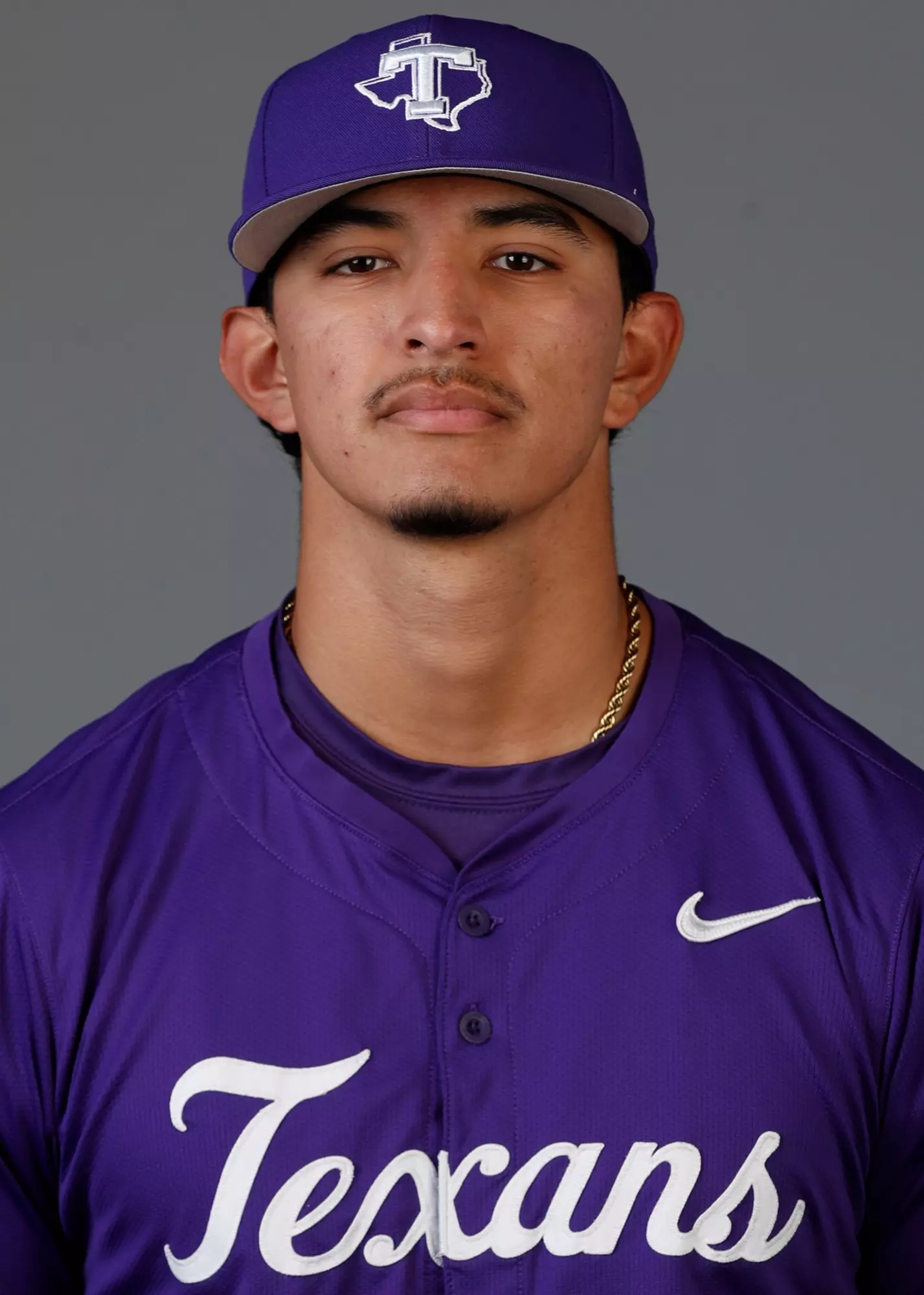 Ava Araujo and Ryann Fredrick