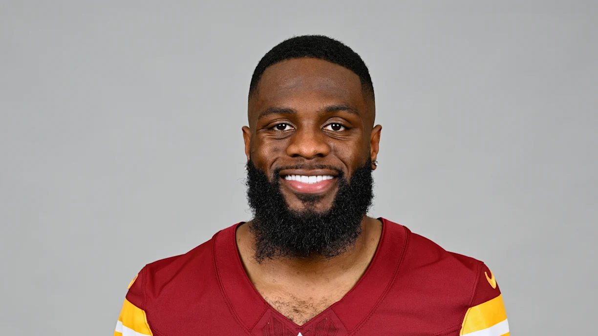 Noah Igbinoghene and Que Robinson - 