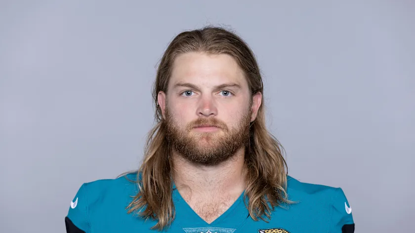 Emilek Jallow and Treyvaughn Williams