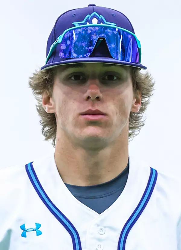 Ava Williams and Talia Hawa