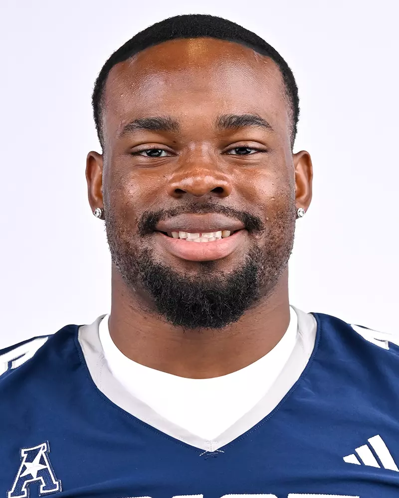 Tony Anyanwu and Tyrese Maxey - 