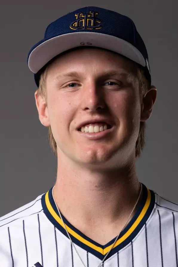 Jonathan Olmedo and Taylor Peacock