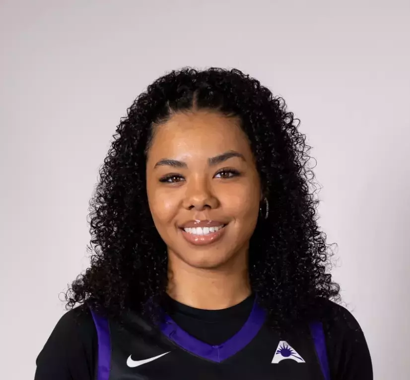 Shea Donnelly and Caitlin Landgraf