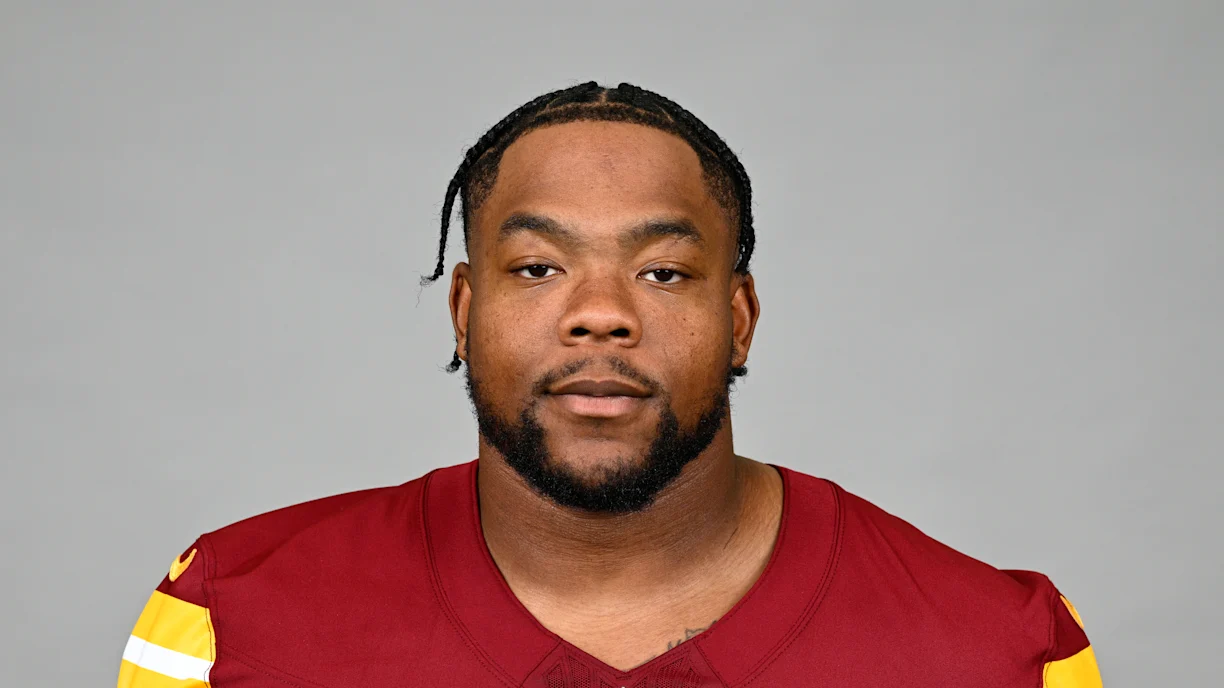 Noah Igbinoghene and Que Robinson - 